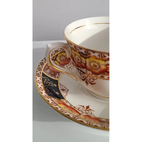 Colclough‎ Genuine Bone China Teacup and Saucer Set - Picture 8 of 8